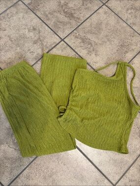 SHEIN Two Piece Olive Green Set Size Medium